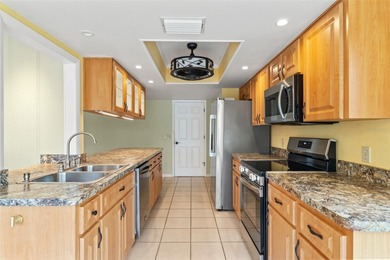 Beautifully maintained 2 bedroom, 2 bath, 2 car garage home on on Timber Pines Golf Course in Florida - for sale on GolfHomes.com, golf home, golf lot