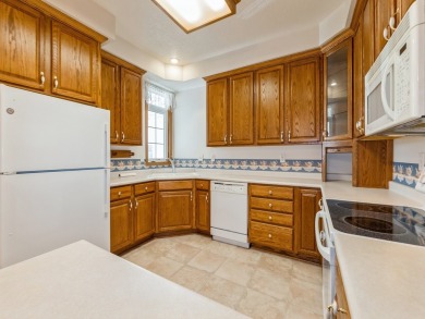 Ranch townhome that walks out to Deer Run Golf Course with 1440 on Deer Run Golf Club and DR in Iowa - for sale on GolfHomes.com, golf home, golf lot