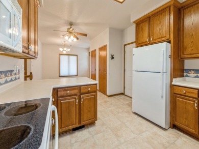 Ranch townhome that walks out to Deer Run Golf Course with 1440 on Deer Run Golf Club and DR in Iowa - for sale on GolfHomes.com, golf home, golf lot