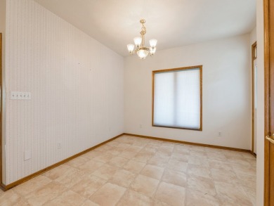 Ranch townhome that walks out to Deer Run Golf Course with 1440 on Deer Run Golf Club and DR in Iowa - for sale on GolfHomes.com, golf home, golf lot