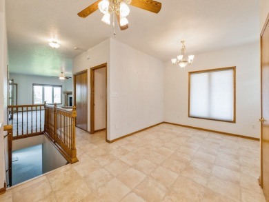 Ranch townhome that walks out to Deer Run Golf Course with 1440 on Deer Run Golf Club and DR in Iowa - for sale on GolfHomes.com, golf home, golf lot