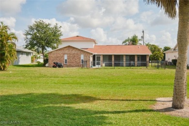 Spectacular 2 story house on Hunters Run Gulf Course! This large on El Rio Golf Course and Club in Florida - for sale on GolfHomes.com, golf home, golf lot