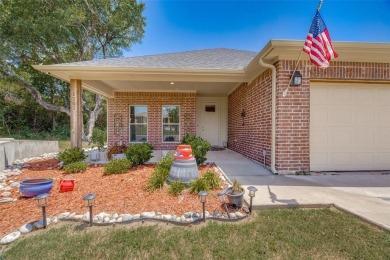 Beautifully maintained home located at 1501 Fairway Drive in on Woodlawn Country Club in Texas - for sale on GolfHomes.com, golf home, golf lot