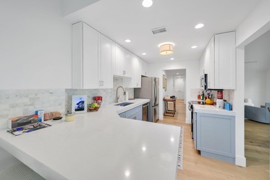 This single story home offers 3 bedrooms, 3.5 baths, 2 car on Jonathans Landing Golf Club in Florida - for sale on GolfHomes.com, golf home, golf lot