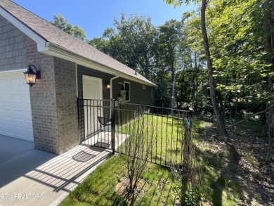 Quality Home Very Lightly Used - (Due to Life circumstances on Stonehenge Golf Course in Tennessee - for sale on GolfHomes.com, golf home, golf lot