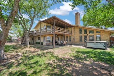 STUNNING GREEN TREE COUNTRY CLUB HOME ON TEE BOX #5 WITH GOLF on Green Tree Country Club in Texas - for sale on GolfHomes.com, golf home, golf lot
