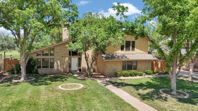 STUNNING GREEN TREE COUNTRY CLUB HOME ON TEE BOX #5 WITH GOLF on Green Tree Country Club in Texas - for sale on GolfHomes.com, golf home, golf lot