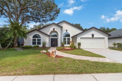 PRICE IMPROVEMENT...SELLERS SAY LET'S GET THIS HOME SOLD! This on Twin Rivers Golf Club in Florida - for sale on GolfHomes.com, golf home, golf lot