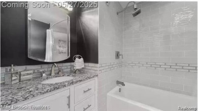 Welcome to this  2 bedroom and 1.1 bathroom end unit Condo on Glen Oaks Golf Course in Michigan - for sale on GolfHomes.com, golf home, golf lot
