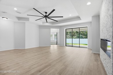 *Eagle Landing Gem - Better Than a Model* Welcome to that on Eagle Landing Golf Club in Florida - for sale on GolfHomes.com, golf home, golf lot