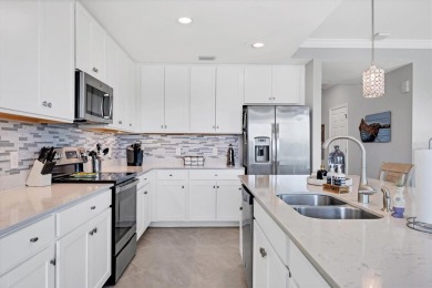 Welcome to this stunning, move-in-ready condo, located in the on Lakewood National Golf Club in Florida - for sale on GolfHomes.com, golf home, golf lot