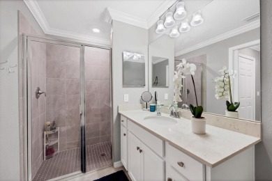 Welcome to this stunning, move-in-ready condo, located in the on Lakewood National Golf Club in Florida - for sale on GolfHomes.com, golf home, golf lot