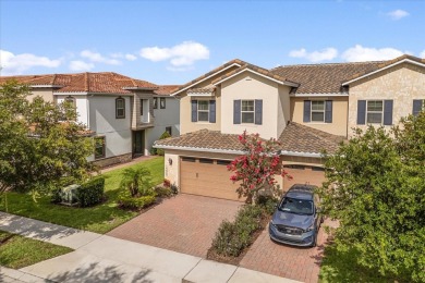 Gorgeous end-unit townhome with 3 spacious bedrooms, 2.5 on Eagle Creek Golf Club in Florida - for sale on GolfHomes.com, golf home, golf lot