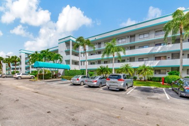 Welcome to this charming 2 bed 2 bath condo located on the top on Forest Oaks Golf Club in Florida - for sale on GolfHomes.com, golf home, golf lot