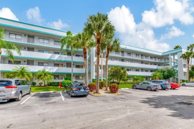 Welcome to this charming 2 bed 2 bath condo located on the top on Forest Oaks Golf Club in Florida - for sale on GolfHomes.com, golf home, golf lot