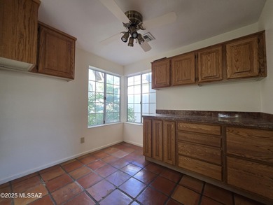 Great opportunity to own a HUD Home, save thousands! Don't miss on Saddlebrooke Golf Course in Arizona - for sale on GolfHomes.com, golf home, golf lot