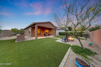 Imagine enjoying the ease of single-level living in this on Silverleaf Golf Club in Arizona - for sale on GolfHomes.com, golf home, golf lot