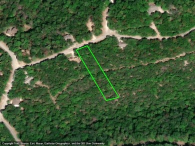 Nice parcel of land located in Unit 5 in Holiday Island. Has on Holiday Island Executive Golf Course in Arkansas - for sale on GolfHomes.com, golf home, golf lot