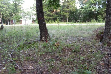 Nice parcel of land located in Unit 5 in Holiday Island. Has on Holiday Island Executive Golf Course in Arkansas - for sale on GolfHomes.com, golf home, golf lot