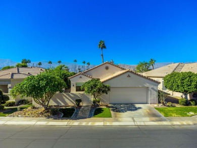 This beautifully remodeled, luxurious 1,769 SF 2 bed, 2 bath on Heritage Palms Golf Club in California - for sale on GolfHomes.com, golf home, golf lot