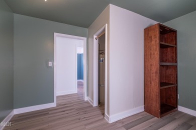 This darling single level Gleneden Beach cottage has been on Salishan Spa and Golf Resort in Oregon - for sale on GolfHomes.com, golf home, golf lot
