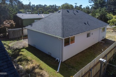 This darling single level Gleneden Beach cottage has been on Salishan Spa and Golf Resort in Oregon - for sale on GolfHomes.com, golf home, golf lot