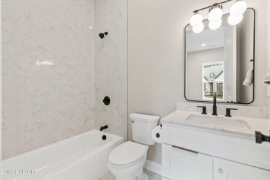 Sophisticated Living in the Heart of Oak Ridge

Welcome to 132 on Centennial Golf Course in Tennessee - for sale on GolfHomes.com, golf home, golf lot