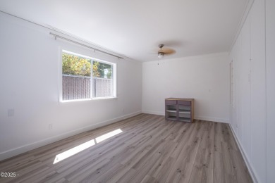 This darling single level Gleneden Beach cottage has been on Salishan Spa and Golf Resort in Oregon - for sale on GolfHomes.com, golf home, golf lot