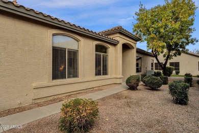 Beautiful remodeled townhome in the Active Adult community of on Oakwood Golf Club  in Arizona - for sale on GolfHomes.com, golf home, golf lot