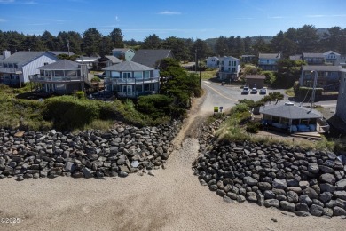 This darling single level Gleneden Beach cottage has been on Salishan Spa and Golf Resort in Oregon - for sale on GolfHomes.com, golf home, golf lot