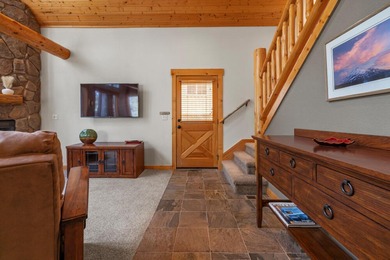Beautifully maintained 2-bedroom, 2-bathroom chalet located in on Running Y Ranch Resort in Oregon - for sale on GolfHomes.com, golf home, golf lot
