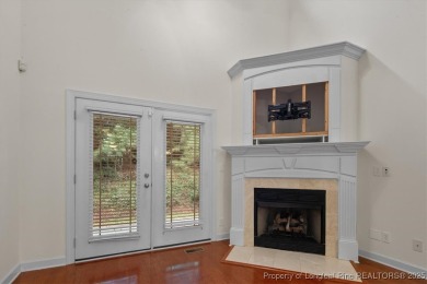 -Kings Grant gated golf community w/ pool. Beautiful immaculate on Kings Grant Golf and Country Club in North Carolina - for sale on GolfHomes.com, golf home, golf lot