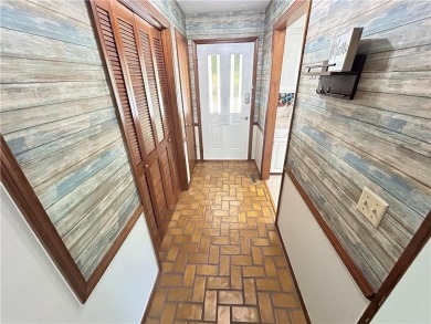 This adorable townhome offers the perfect blend of comfort and on Bella Vista Country Club - Berksdale in Arkansas - for sale on GolfHomes.com, golf home, golf lot