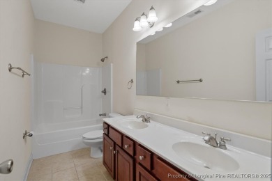 -Kings Grant gated golf community w/ pool. Beautiful immaculate on Kings Grant Golf and Country Club in North Carolina - for sale on GolfHomes.com, golf home, golf lot