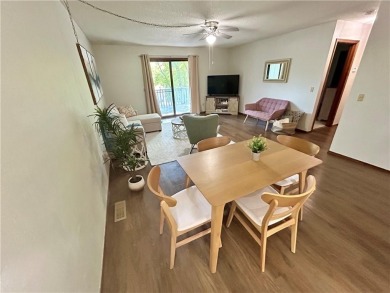 This adorable townhome offers the perfect blend of comfort and on Bella Vista Country Club - Berksdale in Arkansas - for sale on GolfHomes.com, golf home, golf lot
