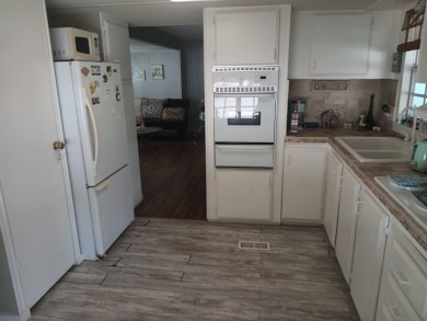 -- CHARMING 2 Bedroom / 1 Bath BEACH COTTAGE!! Located in the on Spessard Holland Golf Course in Florida - for sale on GolfHomes.com, golf home, golf lot