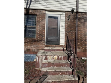 Welcome to Raintree Village Condominiums!  This 2-bedroom, 1 on Raintree Country Club in Missouri - for sale on GolfHomes.com, golf home, golf lot