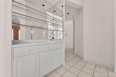Opportunity knocks in Hobe Sound Golf Club. This single family on Hobe Sound Golf Club in Florida - for sale on GolfHomes.com, golf home, golf lot