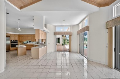 Opportunity knocks in Hobe Sound Golf Club. This single family on Hobe Sound Golf Club in Florida - for sale on GolfHomes.com, golf home, golf lot