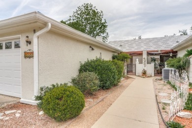 Convenient End Unit Townhome is perfectly located near golf on Scott Schriener Municipal Golf Course in Texas - for sale on GolfHomes.com, golf home, golf lot