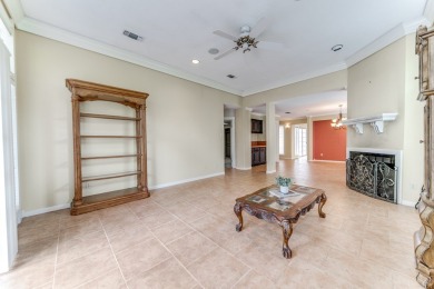 Convenient End Unit Townhome is perfectly located near golf on Scott Schriener Municipal Golf Course in Texas - for sale on GolfHomes.com, golf home, golf lot