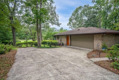 ''Stunning'', doesn't do it justice! This beautiful mid 70's on Houndslake Country Club in South Carolina - for sale on GolfHomes.com, golf home, golf lot