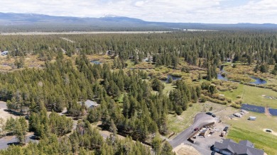 Come and see this beautifully crafted log cabin located near the on Quail Run Golf Course in Oregon - for sale on GolfHomes.com, golf home, golf lot