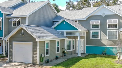 WOW!   Hidden treasure in the heart of Daytona Beach...loaded on  in Florida - for sale on GolfHomes.com, golf home, golf lot