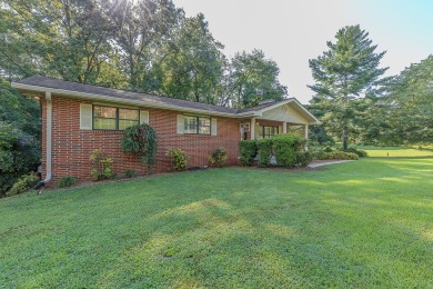 This all brick rancher with a finished basement is only minutes on Concord Golf Club in Tennessee - for sale on GolfHomes.com, golf home, golf lot
