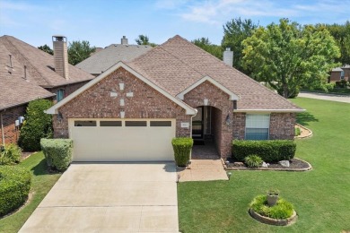 Beautifully Maintained Home on a Spacious Corner Lot in Heritage on Heritage Ranch Golf and Country Club in Texas - for sale on GolfHomes.com, golf home, golf lot