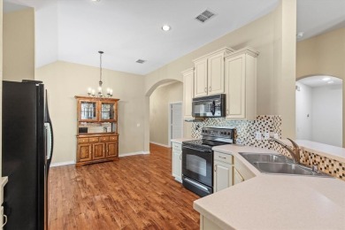 Beautifully Maintained Home on a Spacious Corner Lot in Heritage on Heritage Ranch Golf and Country Club in Texas - for sale on GolfHomes.com, golf home, golf lot