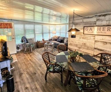 BEAUTIFUL 2 BEDROOM / 2 BATH MOBILE HOME ... READY TO MOVE INTO: on The Meadows At Countrywood in Florida - for sale on GolfHomes.com, golf home, golf lot