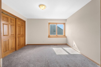 An amazing opportunity to live in prestigious Autumn Ridge! on Autumn Ridge Golf Club in Indiana - for sale on GolfHomes.com, golf home, golf lot