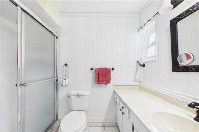 Welcome to this charming and spacious 2-bedroom, 2-bath end-unit on Palm Aire Country Club of Sarasota in Florida - for sale on GolfHomes.com, golf home, golf lot